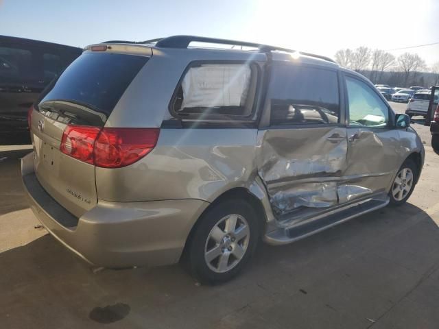 2010 Toyota Sienna CE