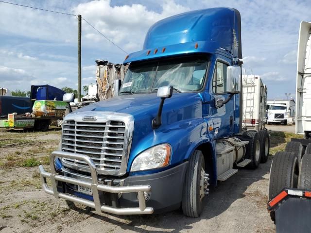 2017 Freightliner Cascadia 125