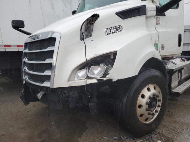 2022 Freightliner Cascadia 116