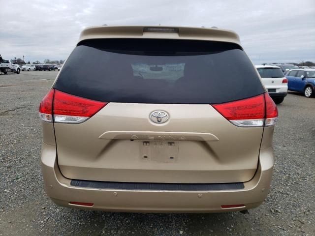 2011 Toyota Sienna XLE