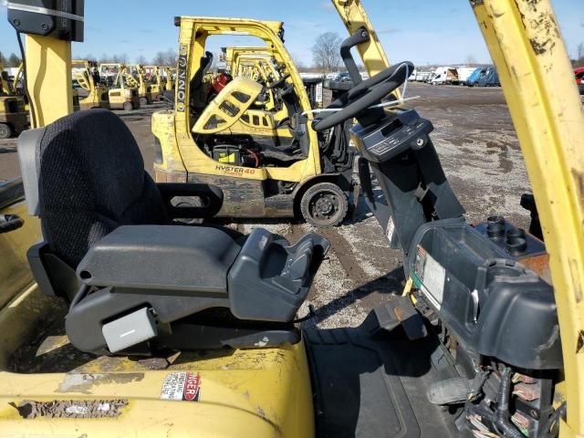 2005 Hyster Forklift