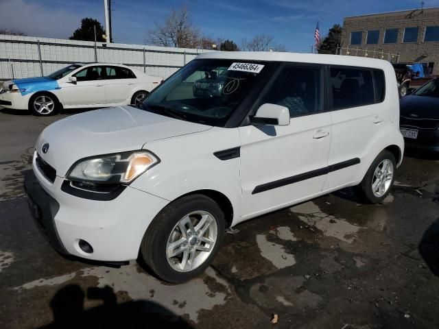 2011 KIA Soul +