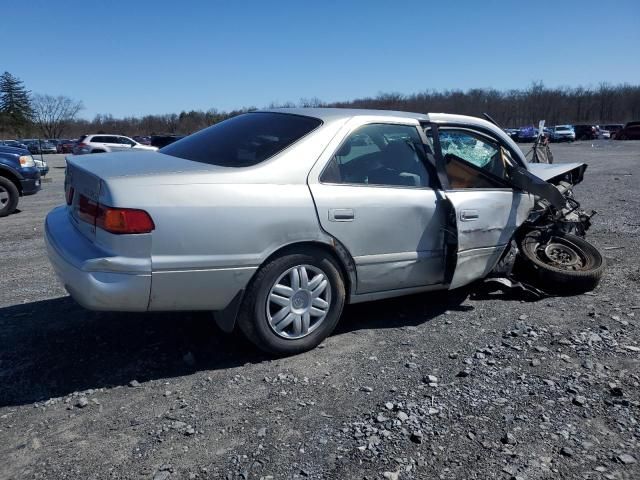 2000 Toyota Camry LE