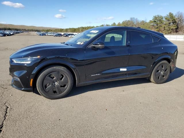 2022 Ford Mustang MACH-E California Route 1