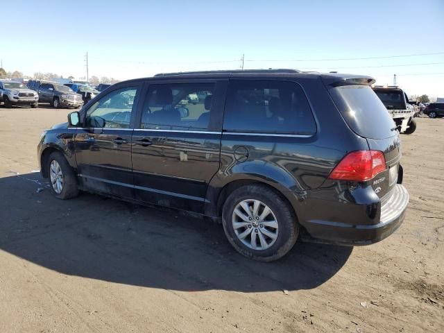 2012 Volkswagen Routan SE