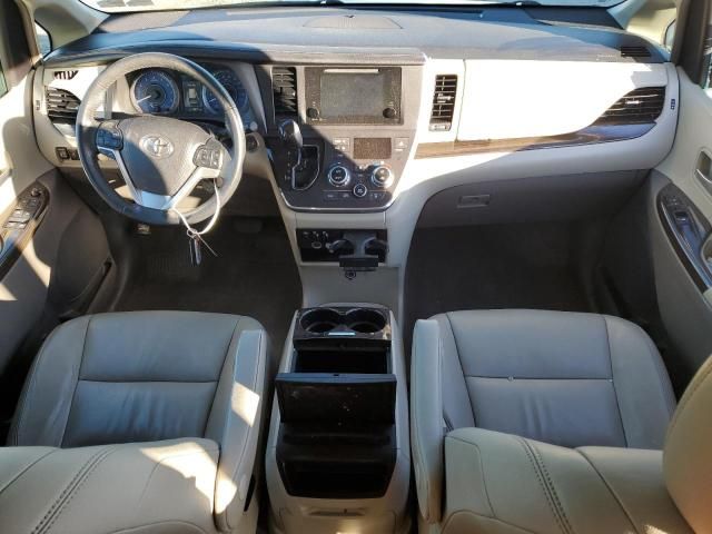 2015 Toyota Sienna XLE