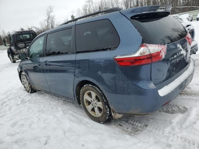 2015 Toyota Sienna LE