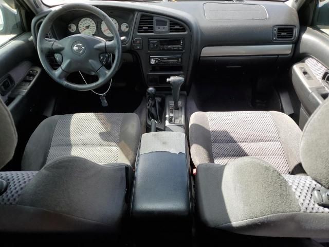 2004 Nissan Pathfinder LE