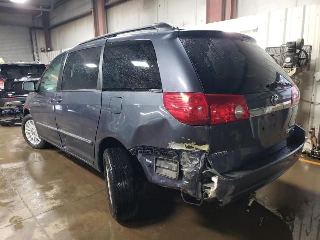 2007 Toyota Sienna XLE