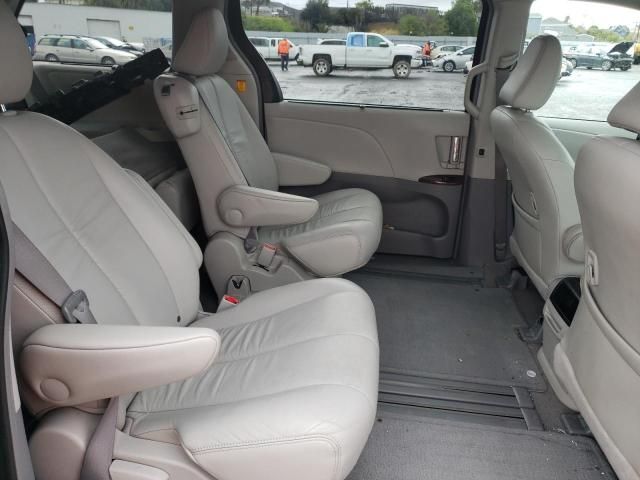 2011 Toyota Sienna XLE