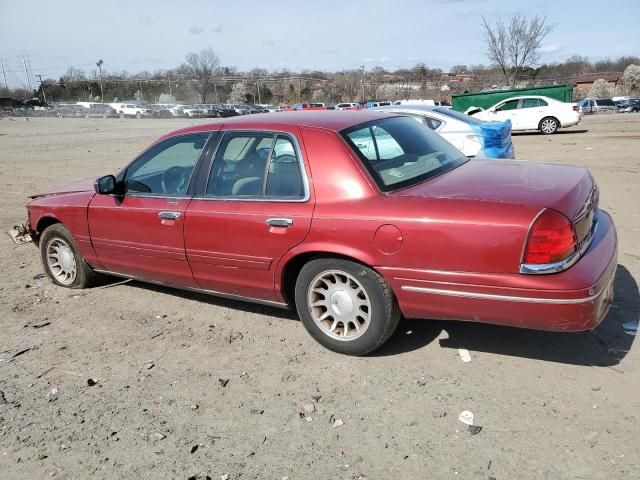 2000 Ford Crown Victoria LX