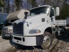 2016 Mack 600 CXU600