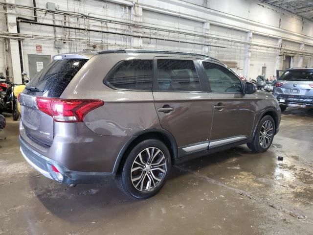 2016 Mitsubishi Outlander SE