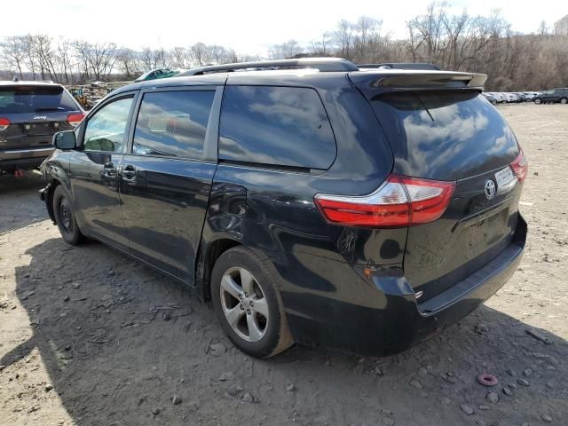 2015 Toyota Sienna LE