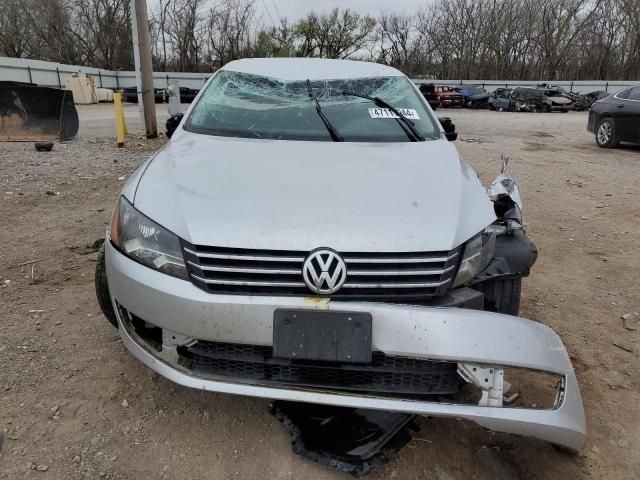 2013 Volkswagen Passat SE