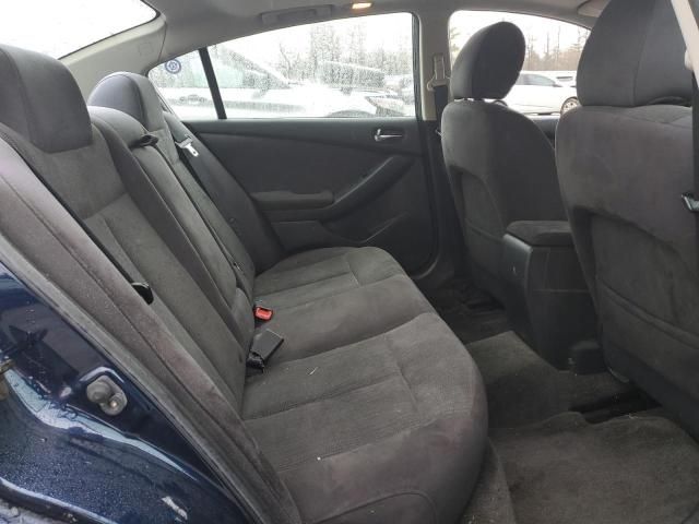 2010 Nissan Altima Base