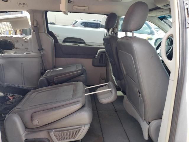 2008 Chrysler Town & Country Touring