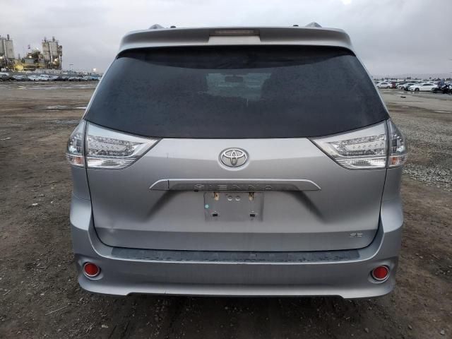 2017 Toyota Sienna SE