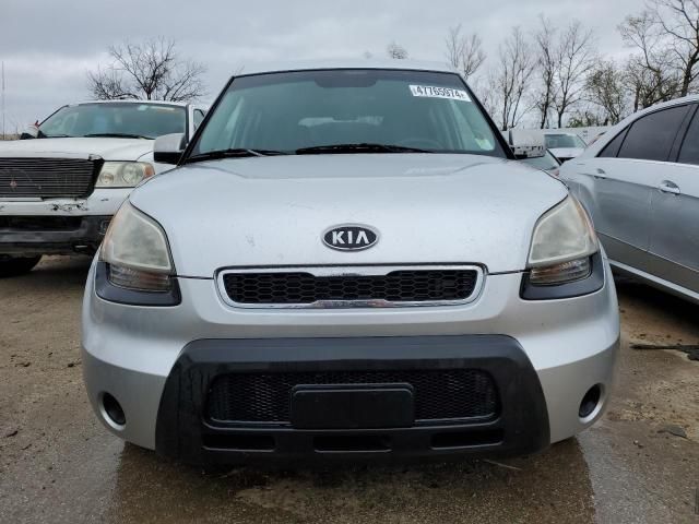 2010 KIA Soul +