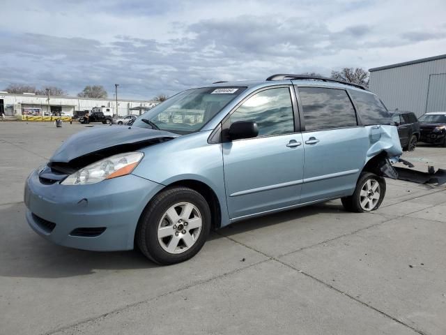 2008 Toyota Sienna CE