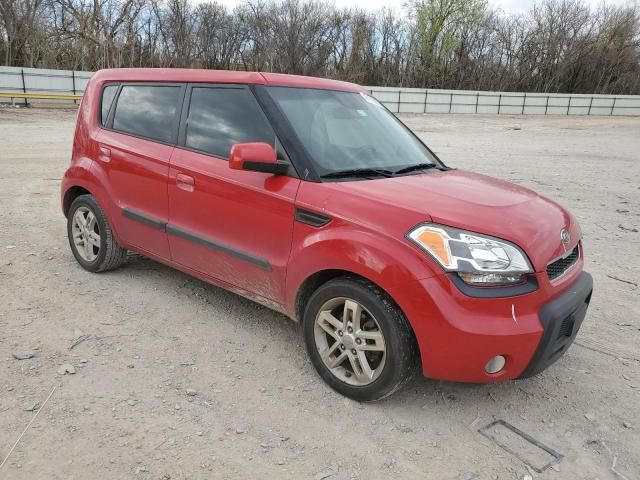 2010 KIA Soul +