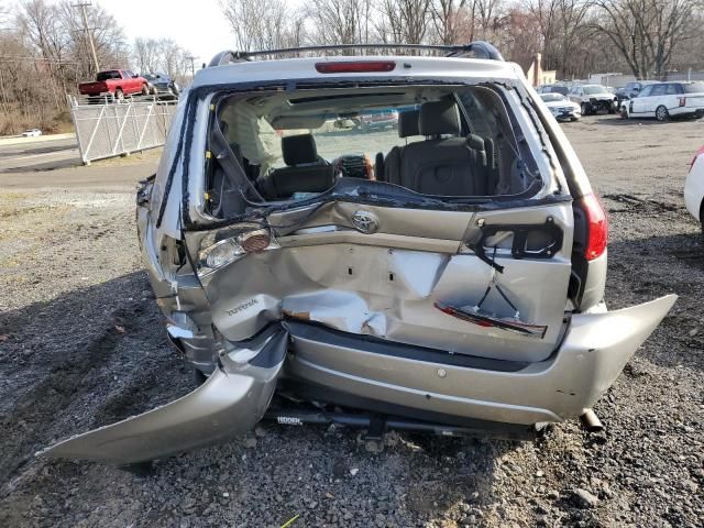 2008 Toyota Sienna XLE