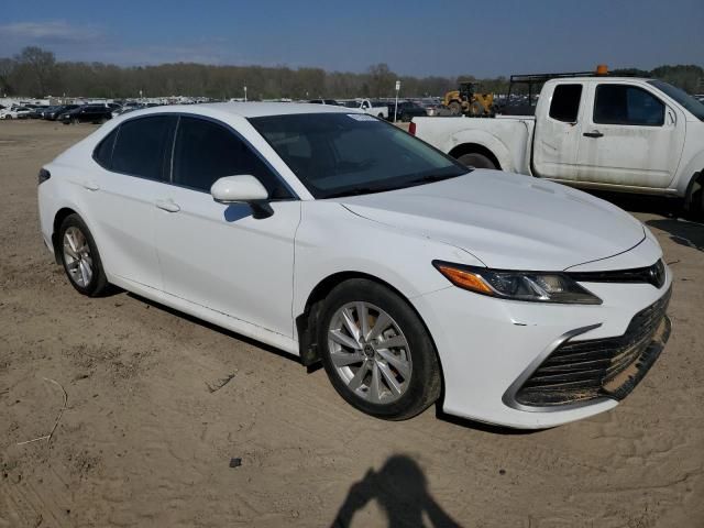 2022 Toyota Camry LE