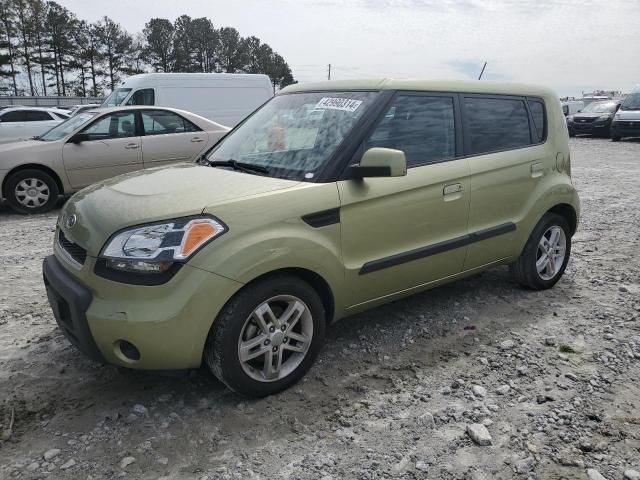 2010 KIA Soul +