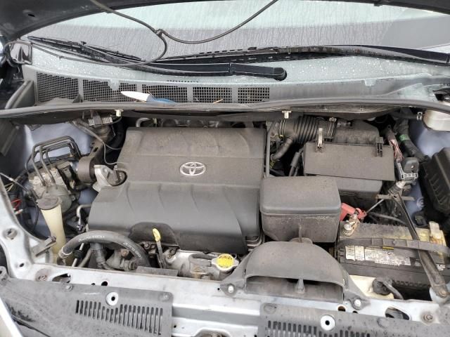 2013 Toyota Sienna XLE