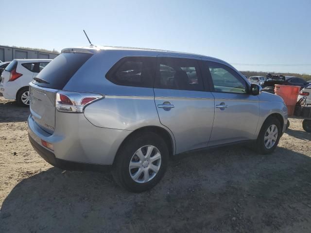 2014 Mitsubishi Outlander ES