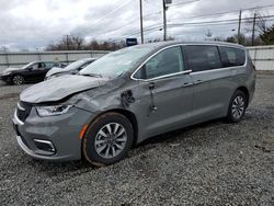 Chrysler Pacifica Vehiculos salvage en venta: 2022 Chrysler Pacifica Hybrid Touring L