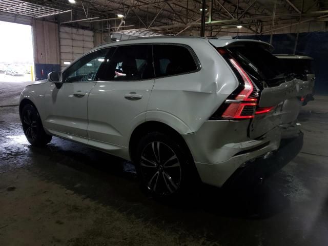 2021 Volvo XC60 T5 Momentum