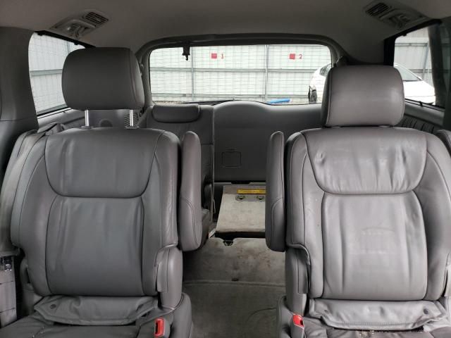 2005 Toyota Sienna XLE