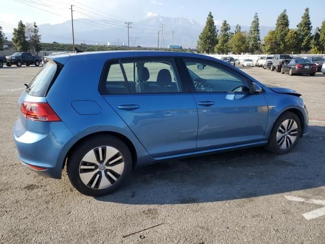 2016 Volkswagen E-GOLF SE