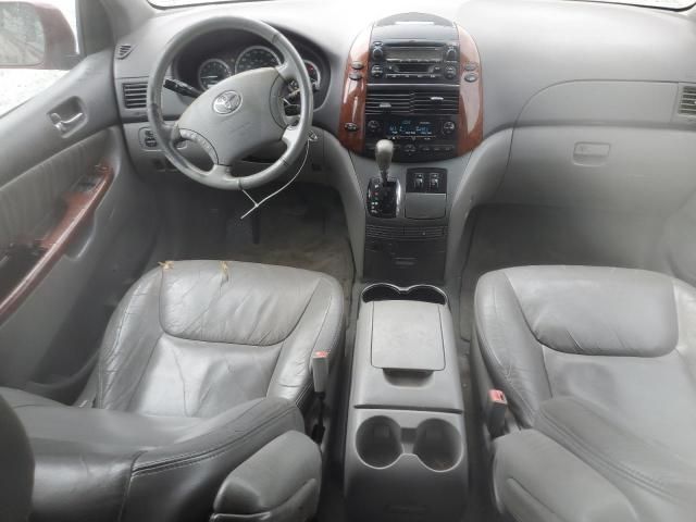 2004 Toyota Sienna XLE