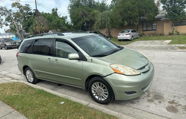 2008 Toyota Sienna XLE