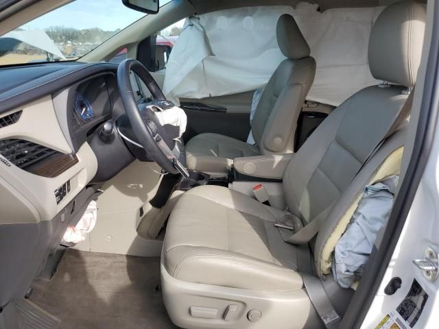 2015 Toyota Sienna XLE