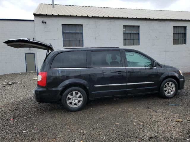 2012 Chrysler Town & Country Touring