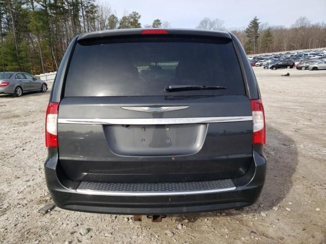 2011 Chrysler Town & Country Touring L