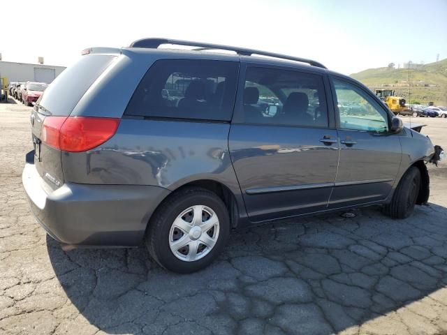 2010 Toyota Sienna CE