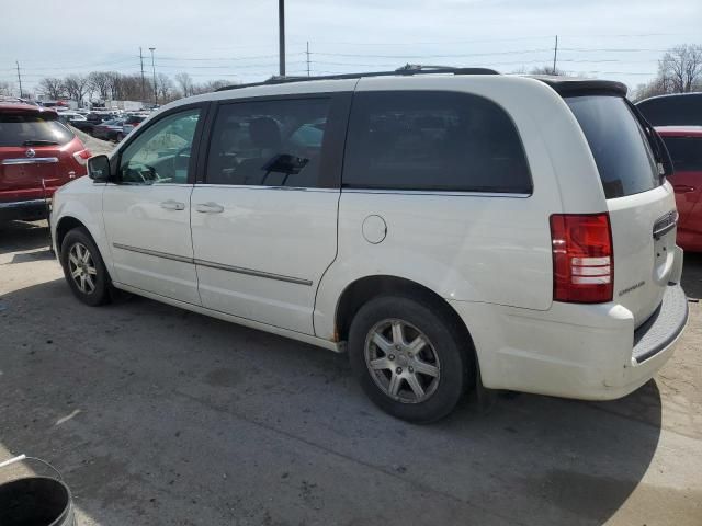 2009 Chrysler Town & Country Touring