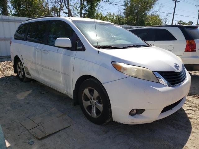 2011 Toyota Sienna LE