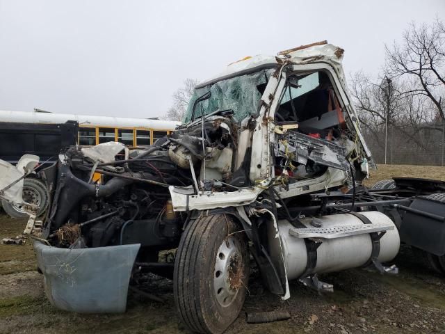 2007 Freightliner Conventional Columbia