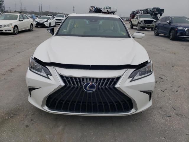 2022 Lexus ES 300H Base