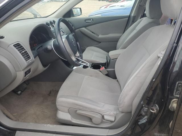 2010 Nissan Altima Base