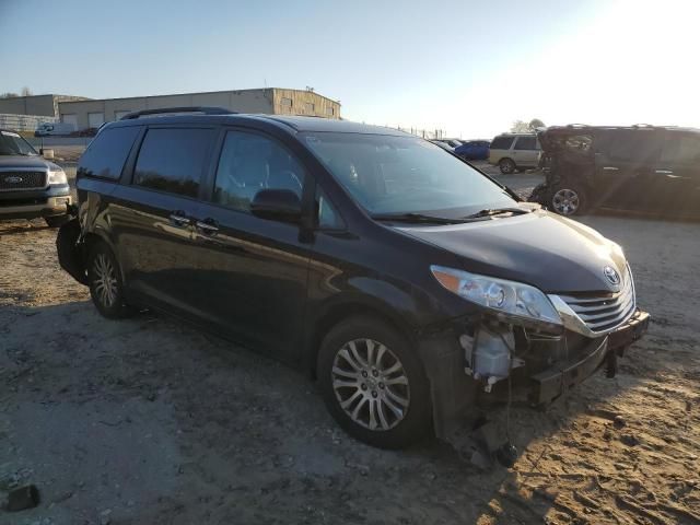 2015 Toyota Sienna XLE