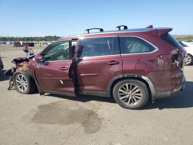 2019 Toyota Highlander SE