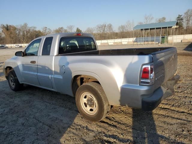 2006 Mitsubishi Raider LS