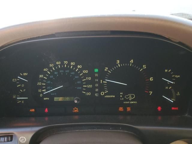 2000 Lexus LX 470