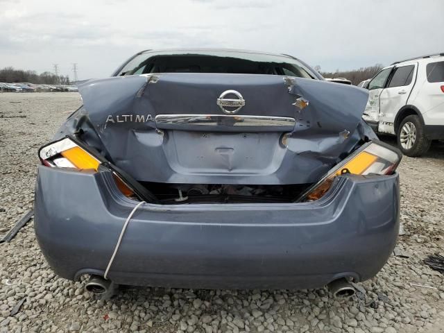 2010 Nissan Altima Base